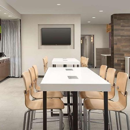 Home2 Suites By Hilton Tampa Westshore Airport Экстерьер фото