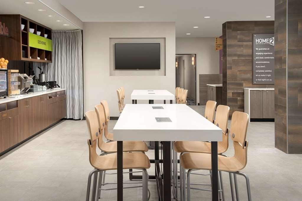 Home2 Suites By Hilton Tampa Westshore Airport Экстерьер фото